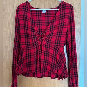 Buffalo plaid top. Worn once. Great shape. Like new